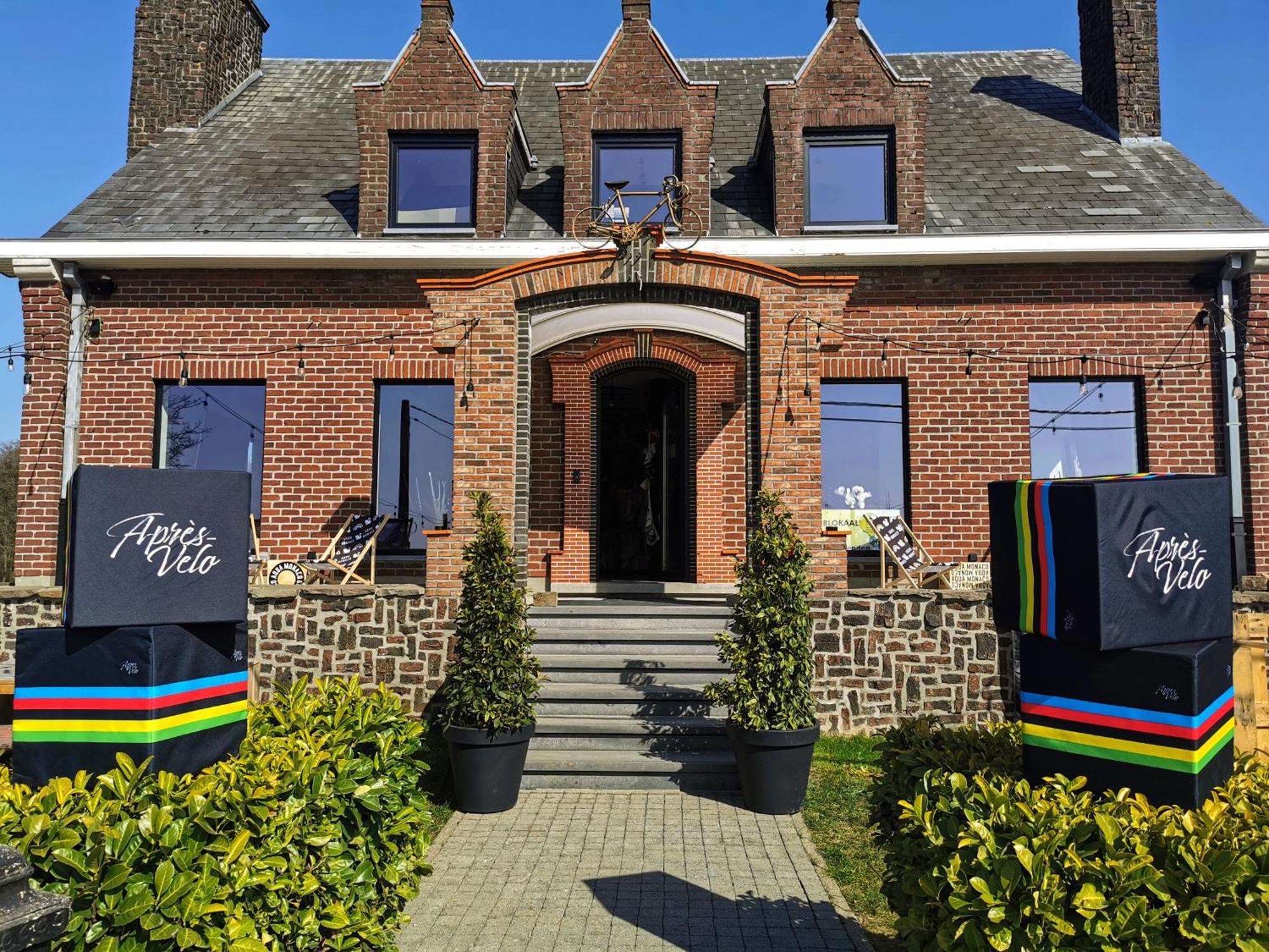 ブラーケル Apres-Velo Bed & Breakfast エクステリア 写真