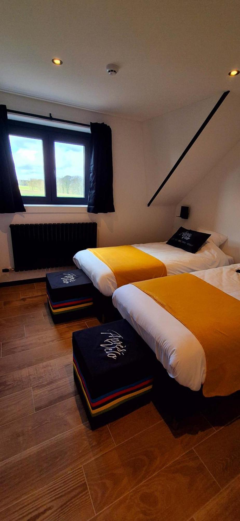 ブラーケル Apres-Velo Bed & Breakfast エクステリア 写真